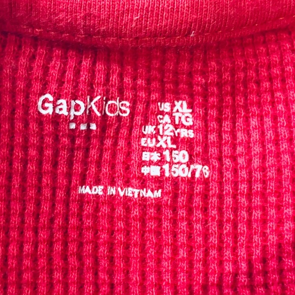 ⭐️5 for $25⭐️ RED / WHITE / BLUE GAP long sleeve - Picture 3 of 6